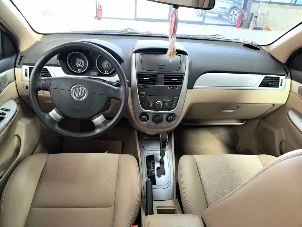 Buick Excelle 2013 1.5L AT