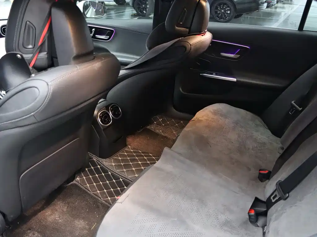 Mercedes-Benz C-Class — миниатюра 15