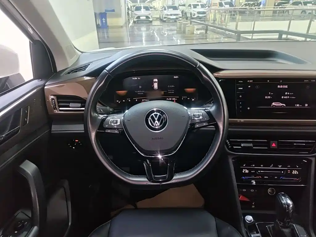 Volkswagen Tharu — миниатюра 11