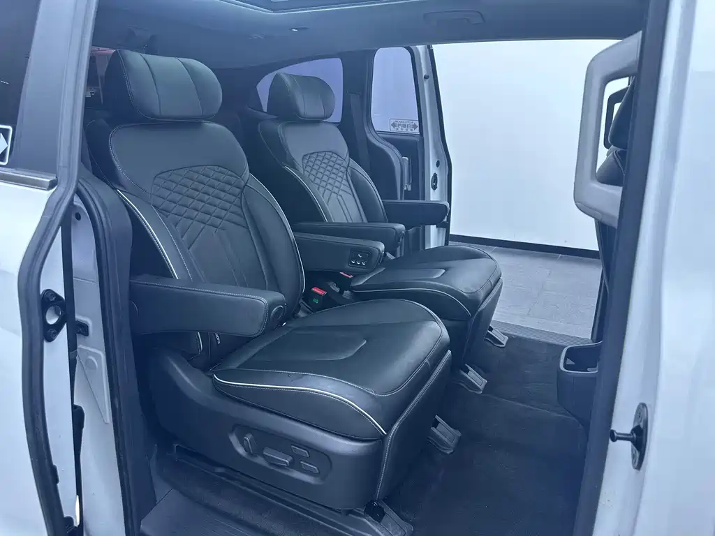 Hyundai Custo — миниатюра 14