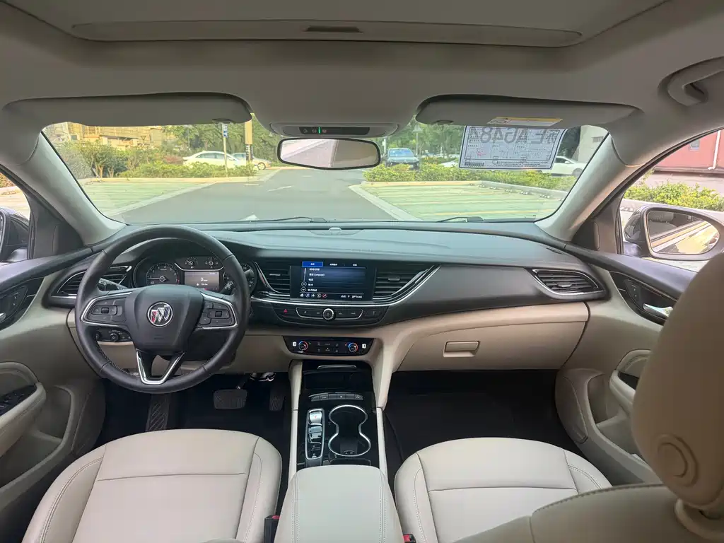 Buick Regal — миниатюра 10