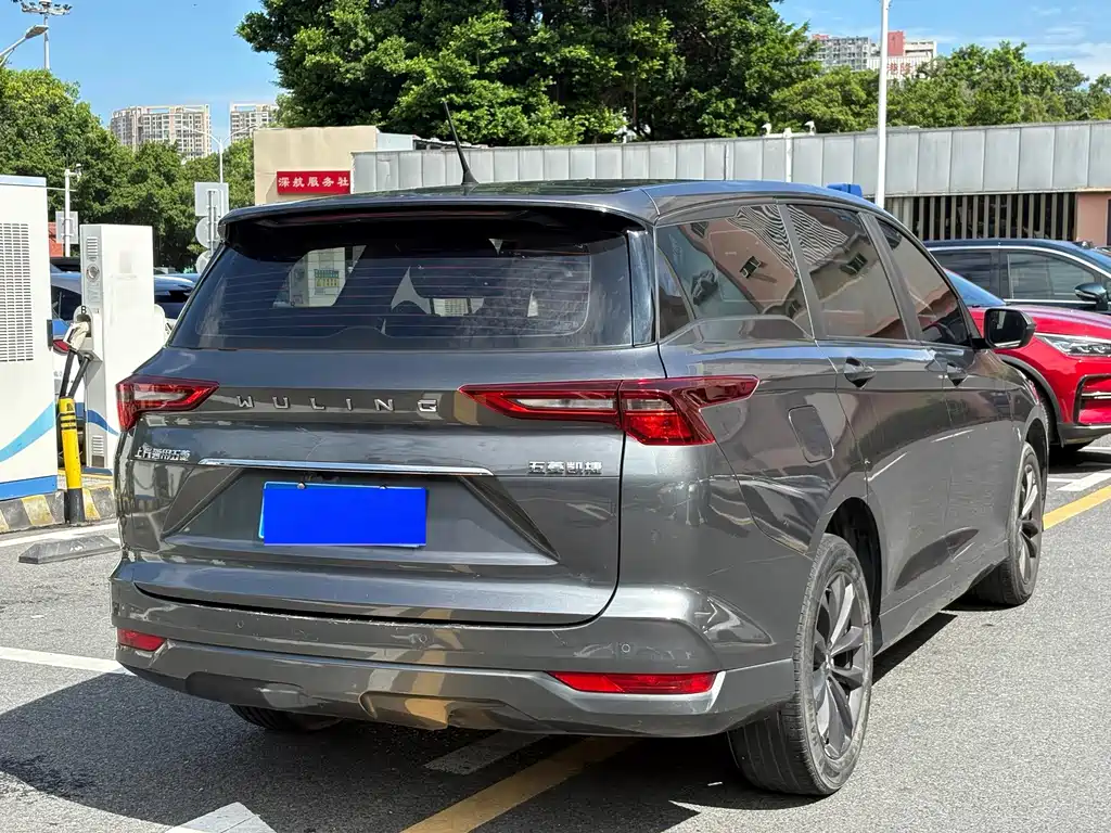 Wuling Victory — миниатюра 4