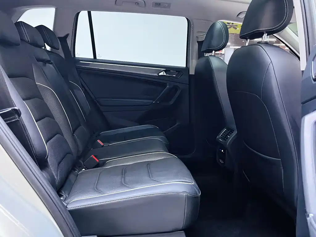 Volkswagen Tiguan L — миниатюра 13