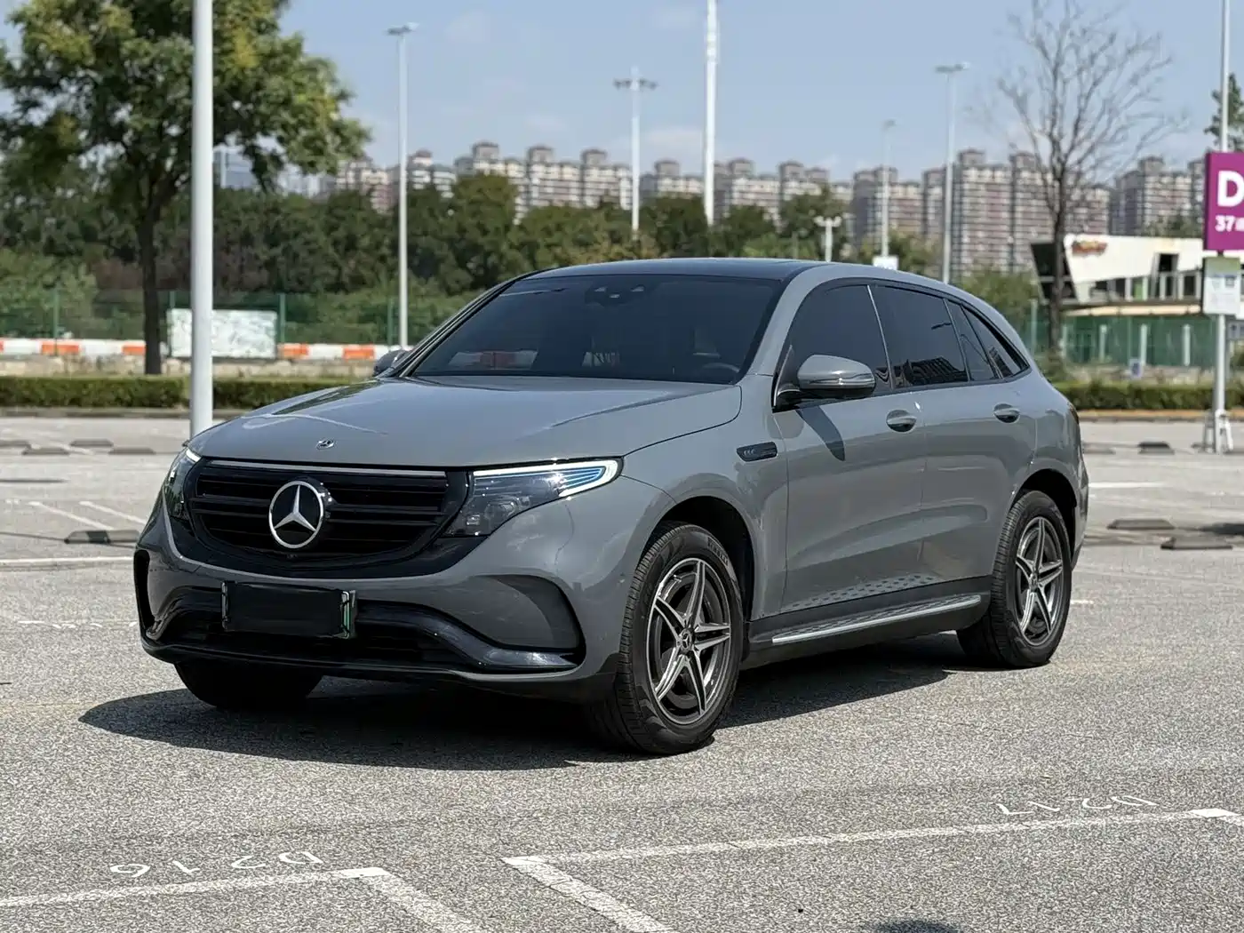 奔驰EQC 2021款 EQC 400 4MATIC 2023