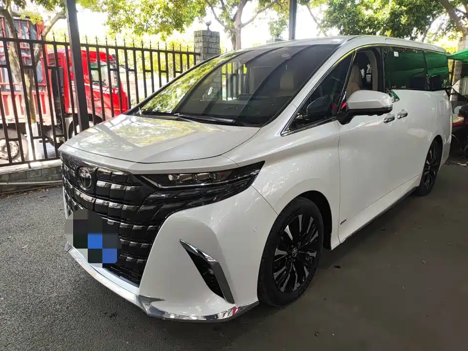 Toyota Alphard 2023