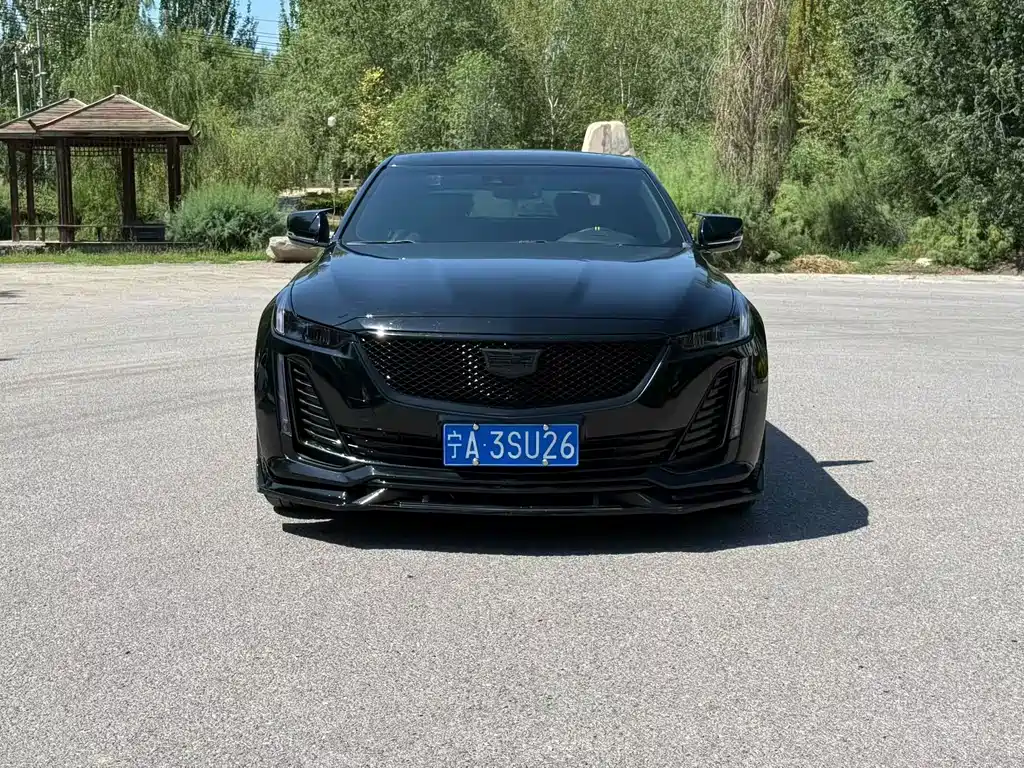 Cadillac CT5 — миниатюра 2