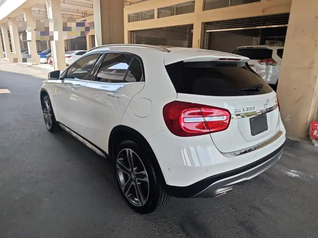 Mercedes-Benz GLA — миниатюра 5