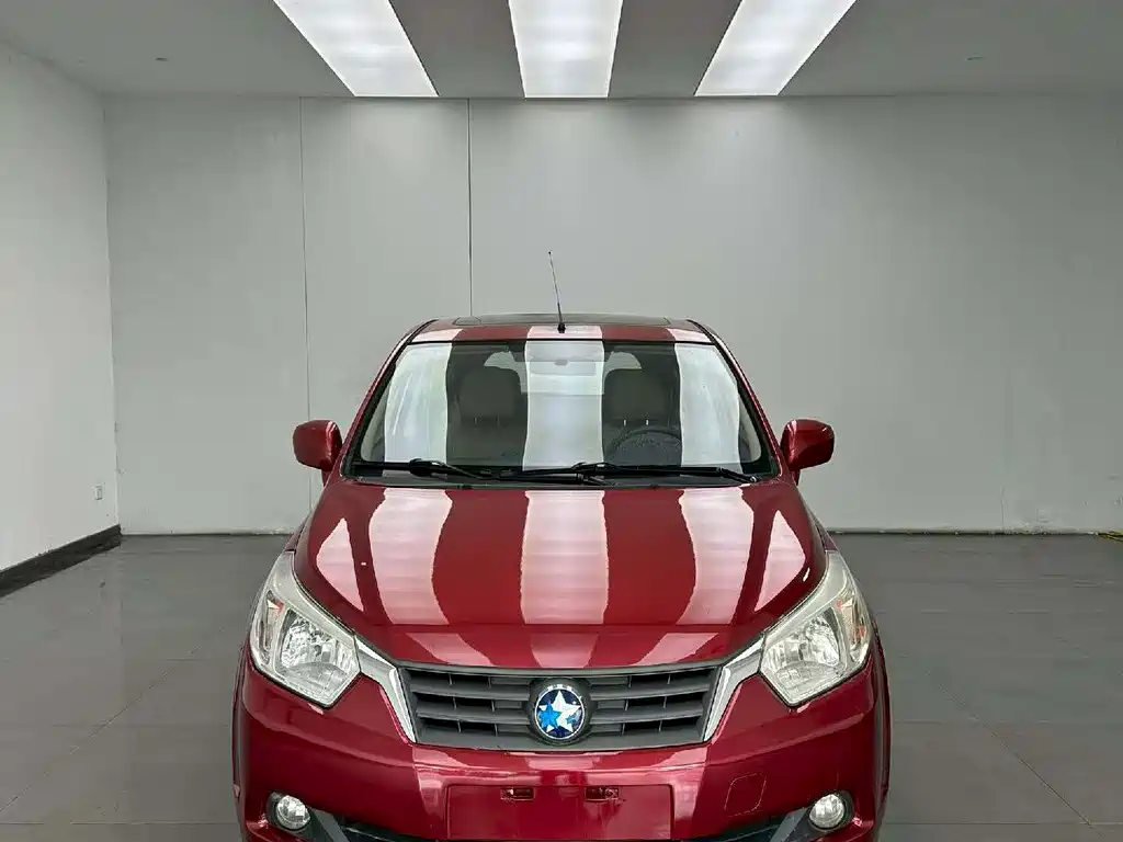 Venucia R50 2013 1.6L AT Luxury