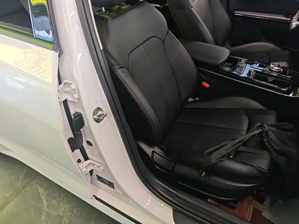 Kia K5 — миниатюра 25