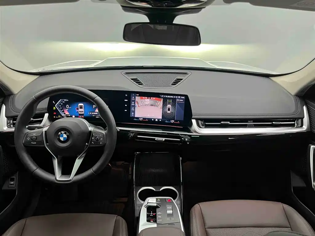 BMW X1 2023 sDrive20Li X