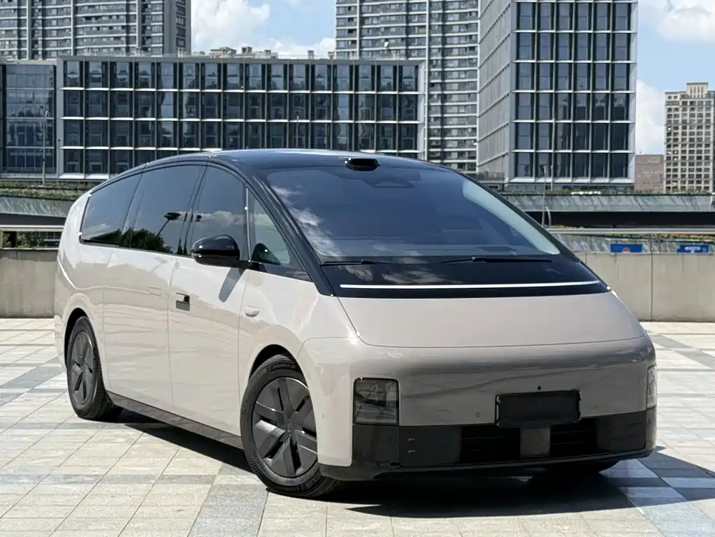 Li Auto Li MEGA — миниатюра 3