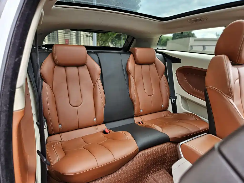 Land Rover Range Rover Evoque 2012 2.0T 5