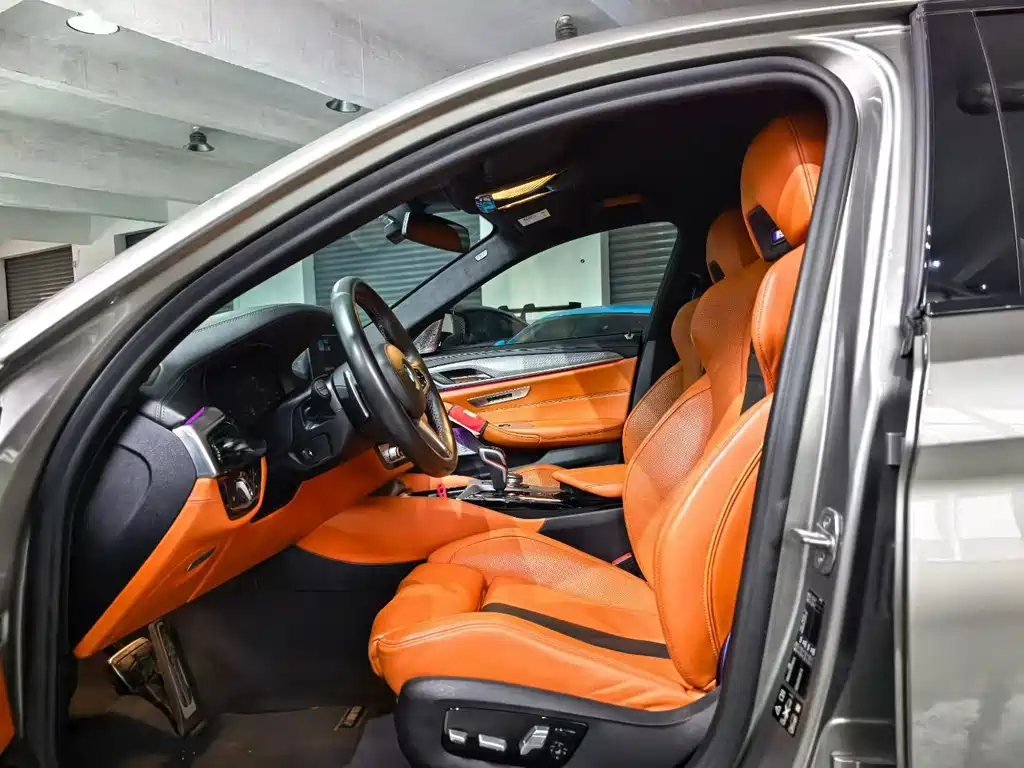 BMW M5 — миниатюра 6