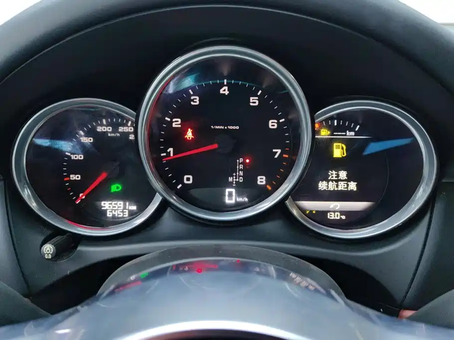 Porsche Macan — миниатюра 14