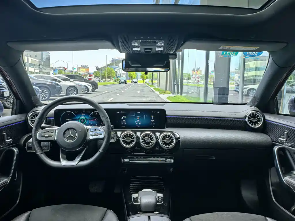 Mercedes-Benz A-Class — миниатюра 11