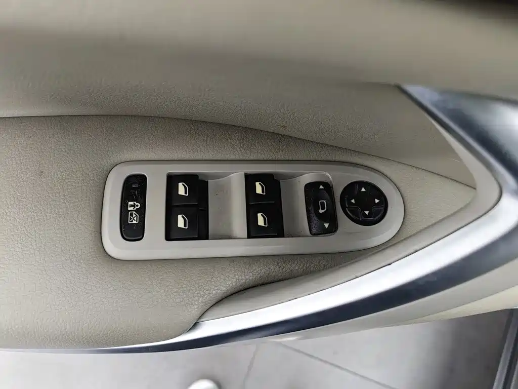 Citroen C5 — миниатюра 9