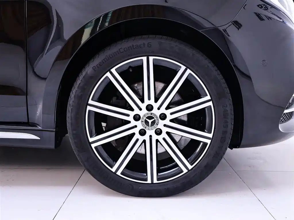 MERCEDES-BENZ V CLASS