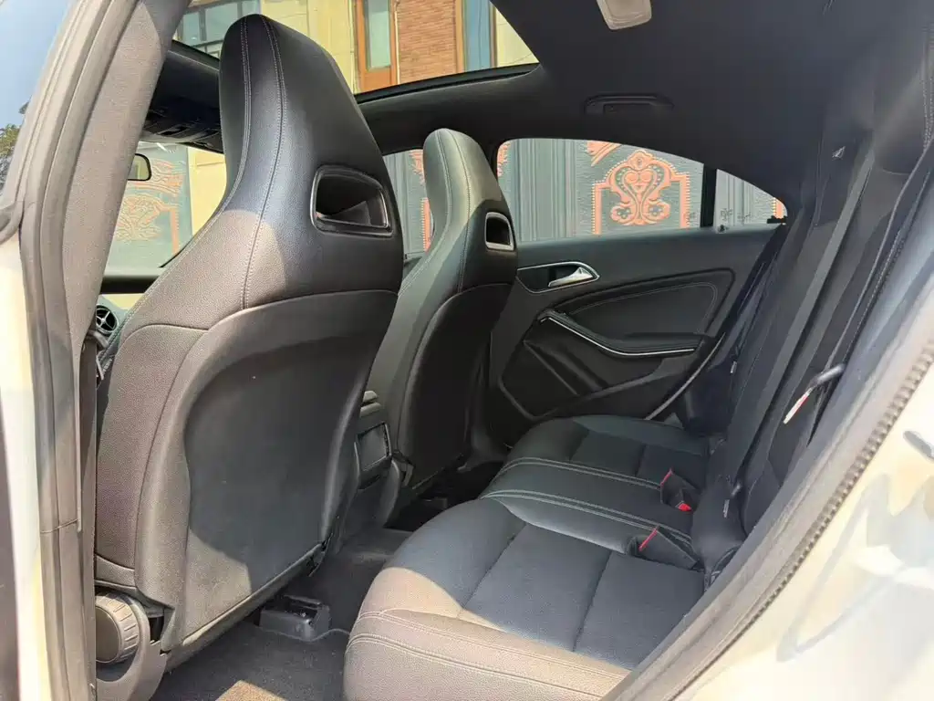 Mercedes-Benz CLA (Import) — миниатюра 6