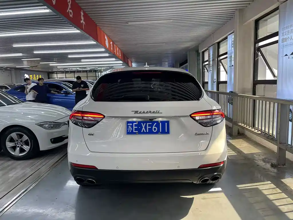 Maserati Levante — миниатюра 8
