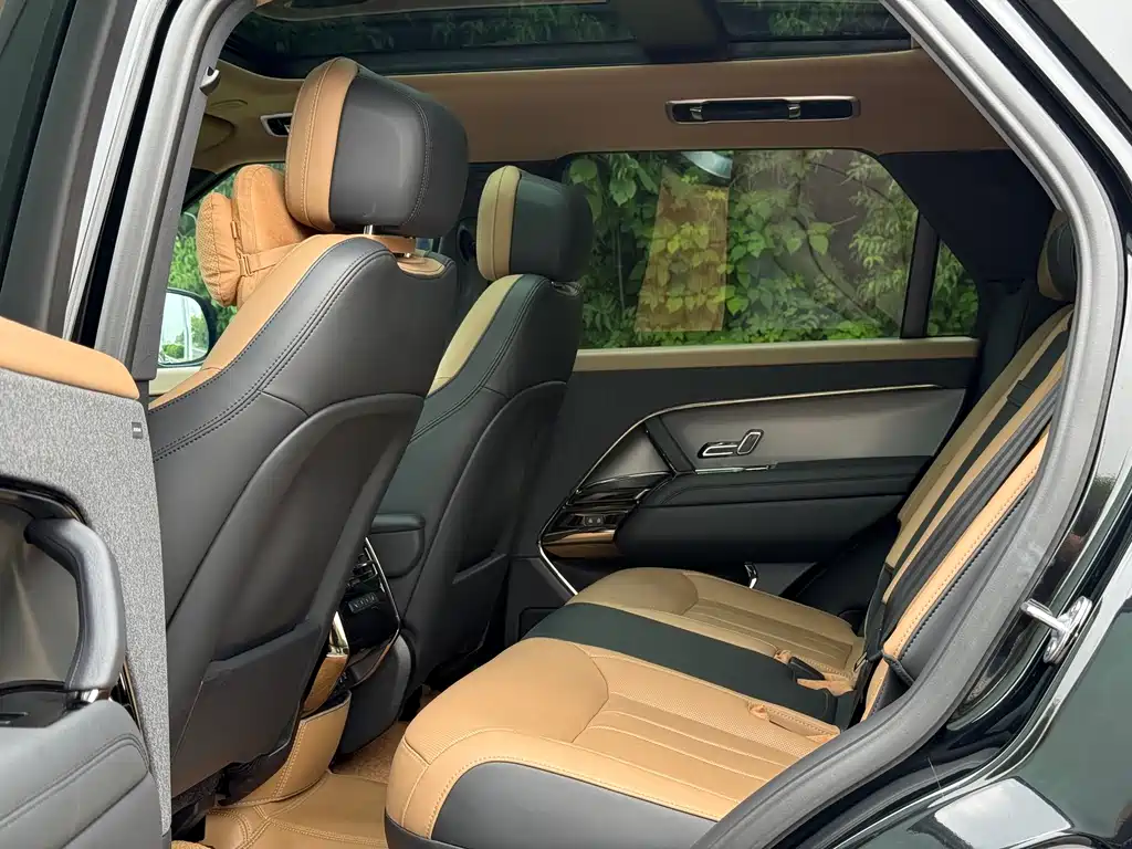 Land Rover Range Rover Sport 2024 400PS Dynamic SE