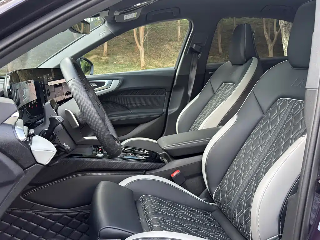 Audi A5L — миниатюра 15
