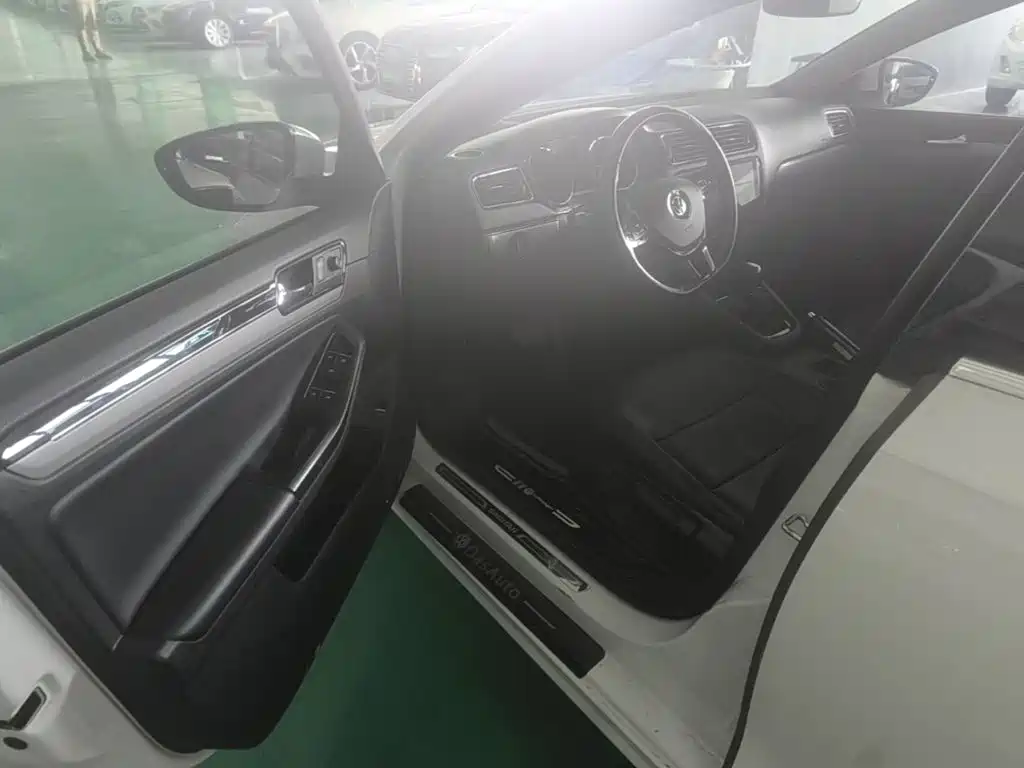 Volkswagen Sagitar — миниатюра 12