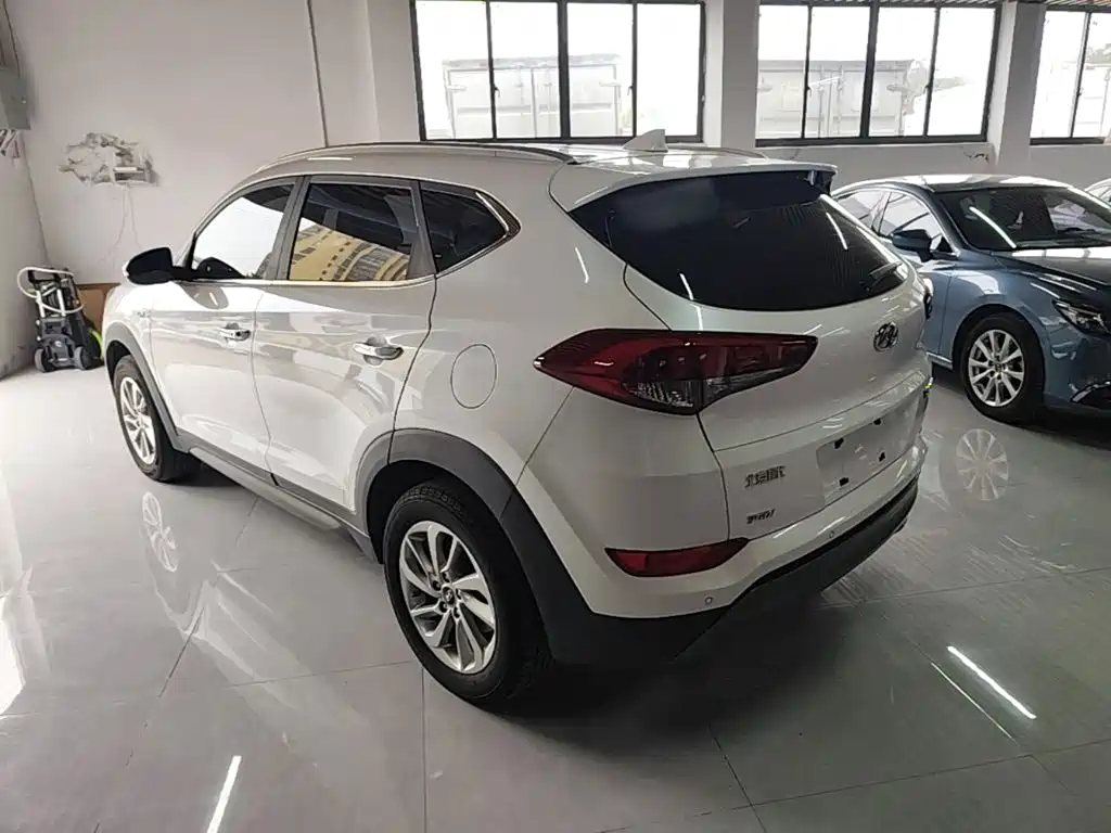 Hyundai Tucson — миниатюра 5