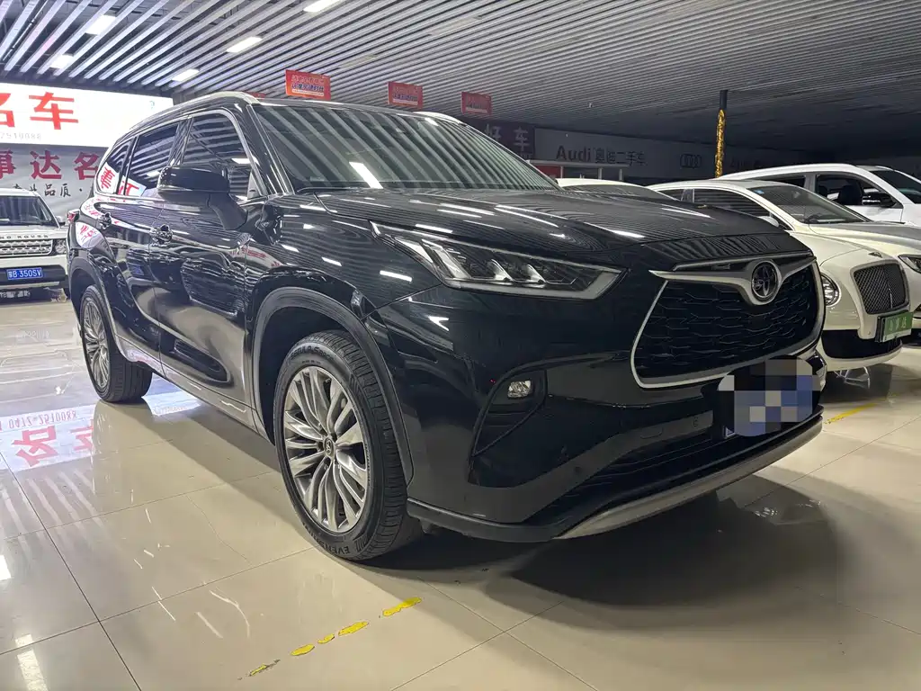 Toyota Highlander 2022 380T Luxury 7 мест