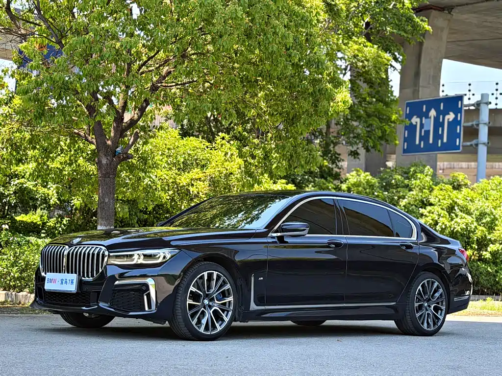 BMW 7 Series 2021