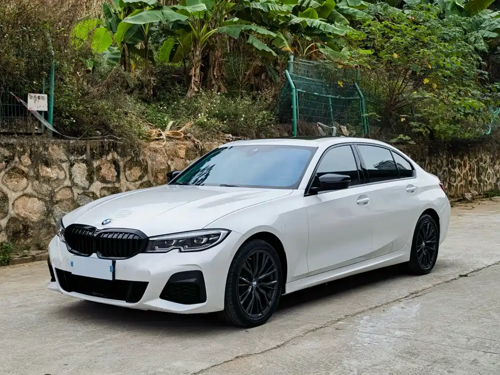 BMW 3 Series 2022