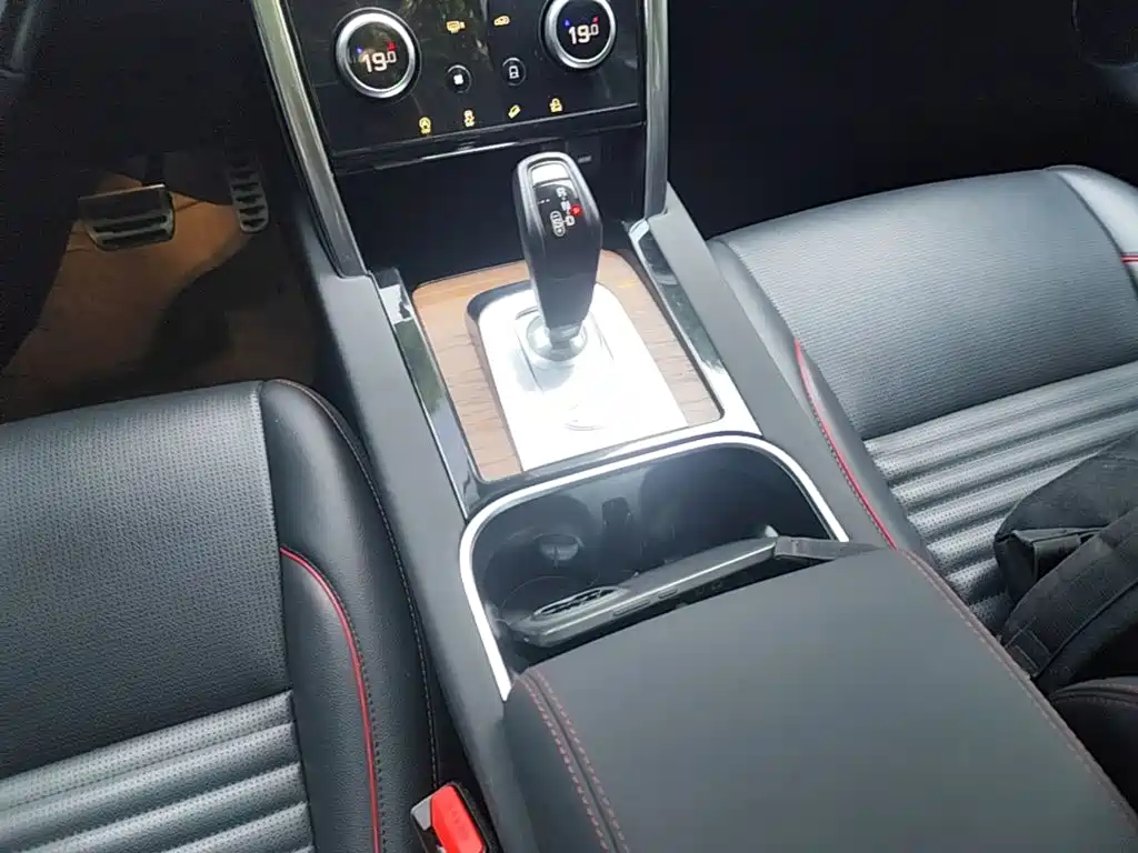 Land Rover Discovery Sport — миниатюра 14