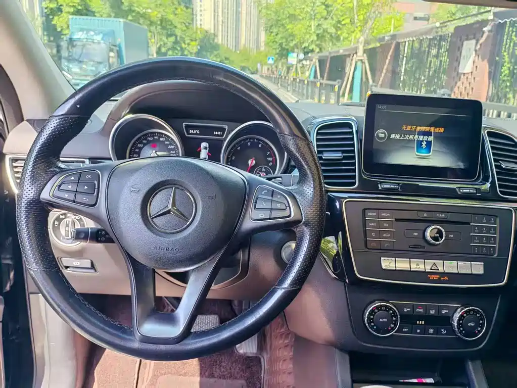 Mercedes-Benz GLE Coupe — миниатюра 13