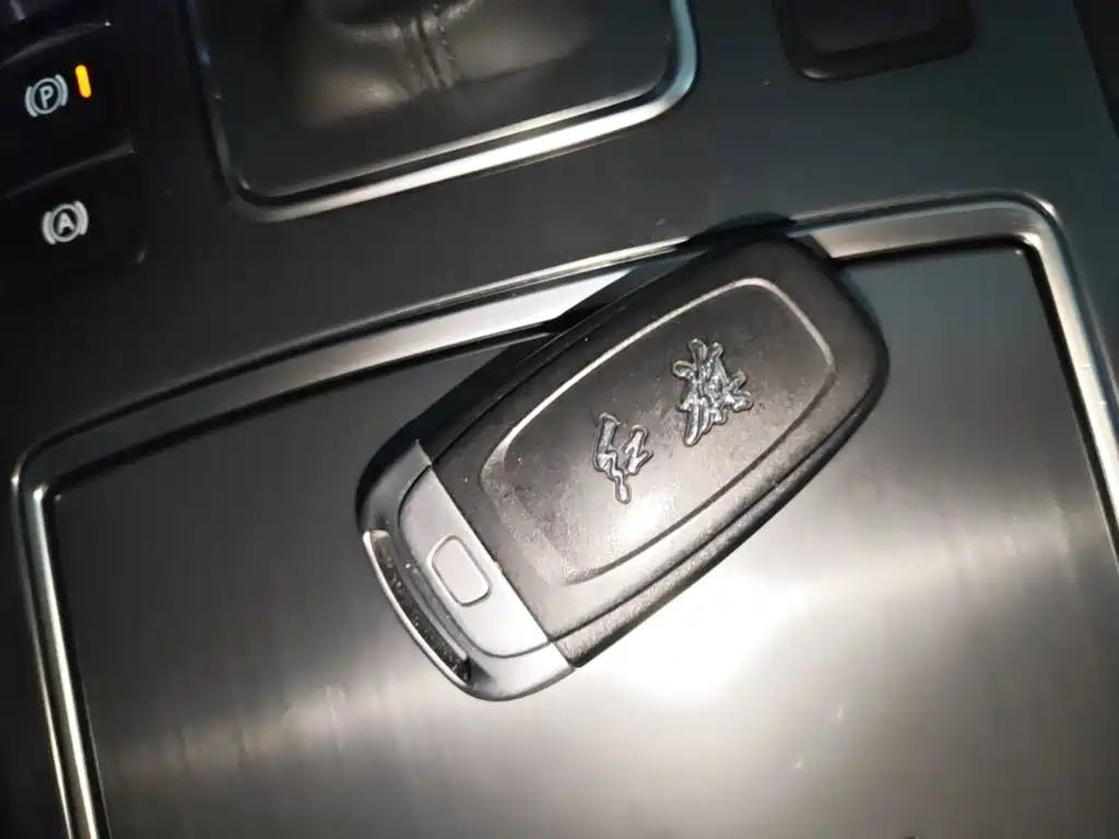 Hongqi Hongqi H5 — миниатюра 9