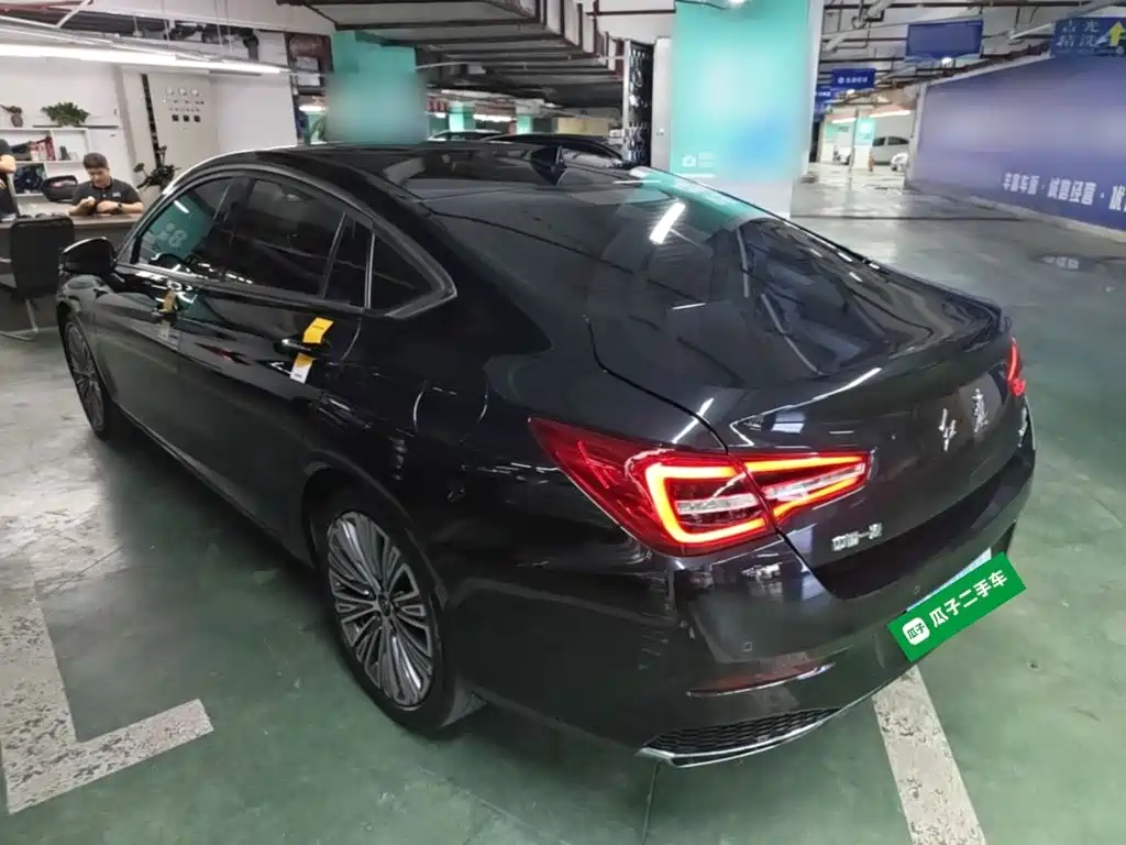 Hongqi Hongqi H5 — миниатюра 5