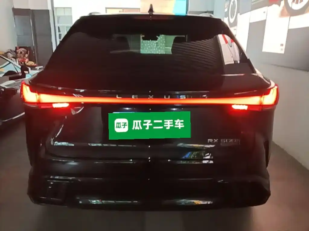 Lexus RX — миниатюра 6