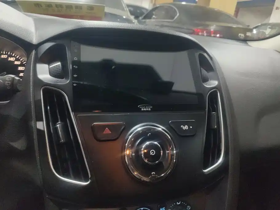 Ford Focus — миниатюра 13