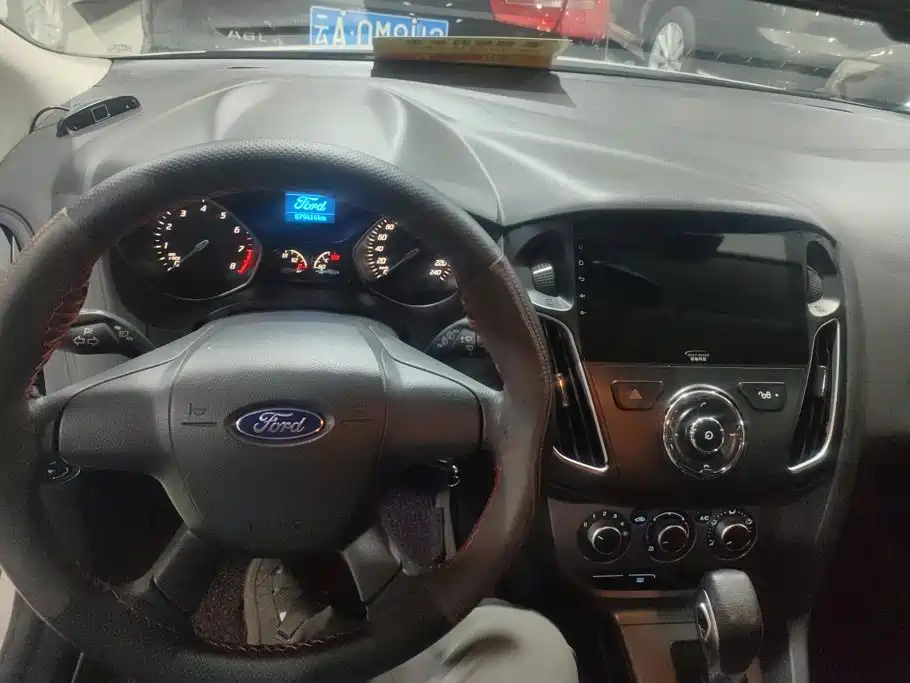 Ford Focus — миниатюра 12
