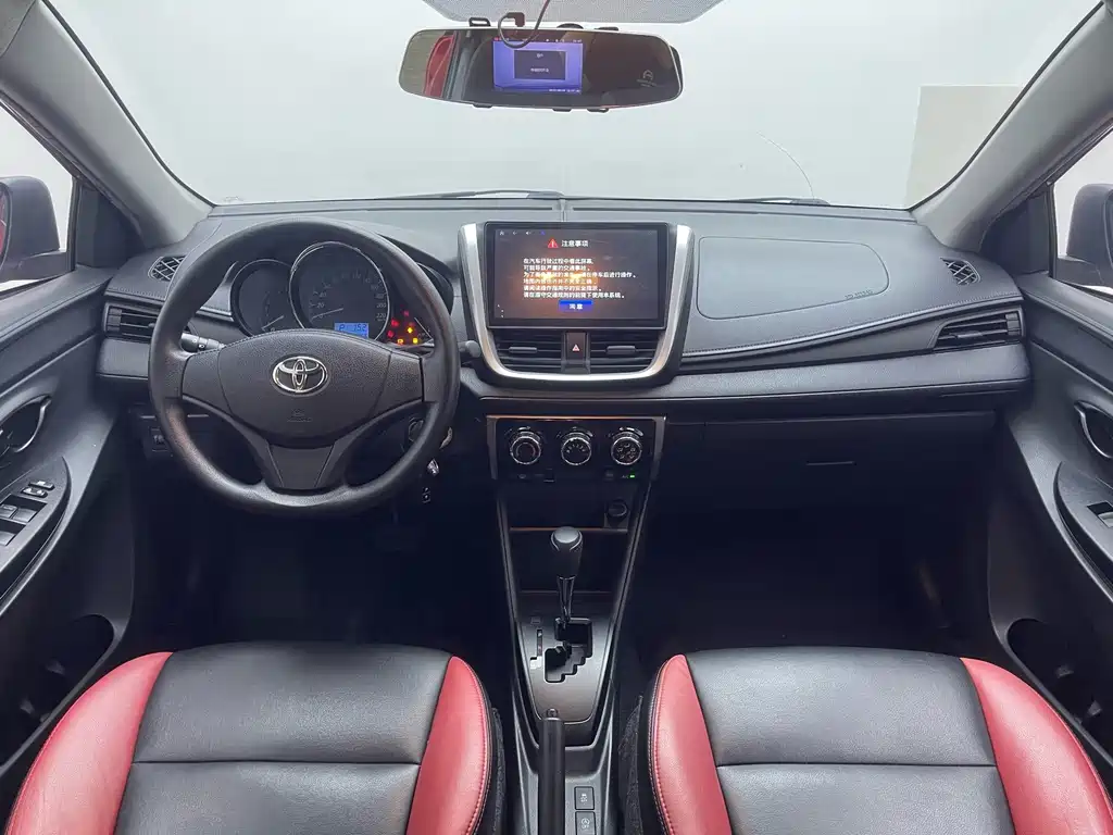 Toyota Yaris L — миниатюра 15