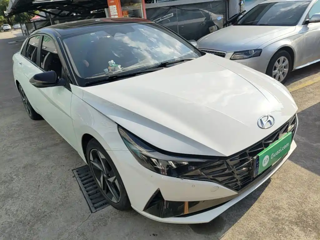 Hyundai Elantra — миниатюра 4