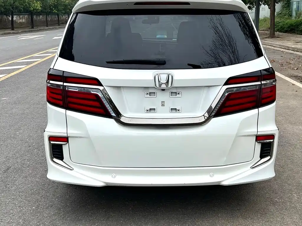 Honda Elysion — миниатюра 5