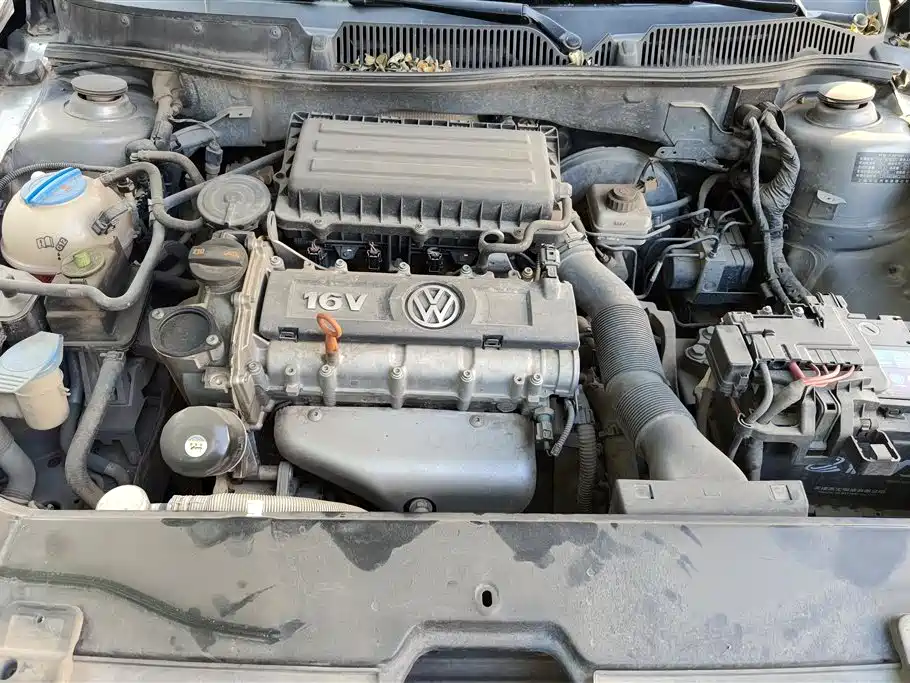 Volkswagen Lavida 2011 1.6L MT