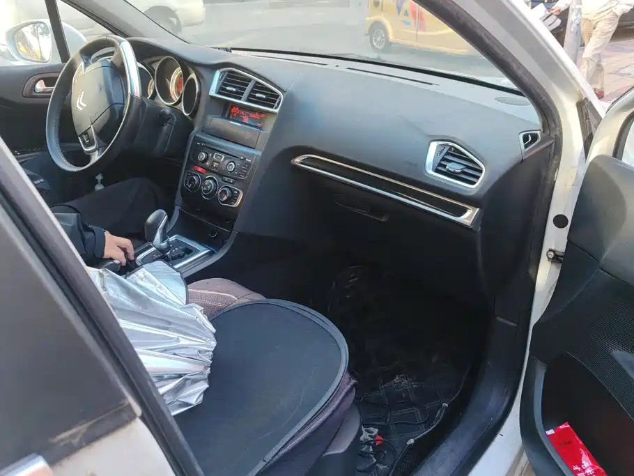 Citroen C4L — миниатюра 8