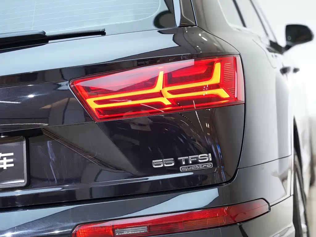 Audi Q7 2019 55 TFSI