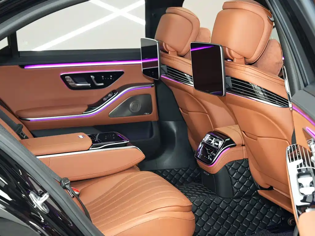 Mercedes-Benz S-Class — миниатюра 13