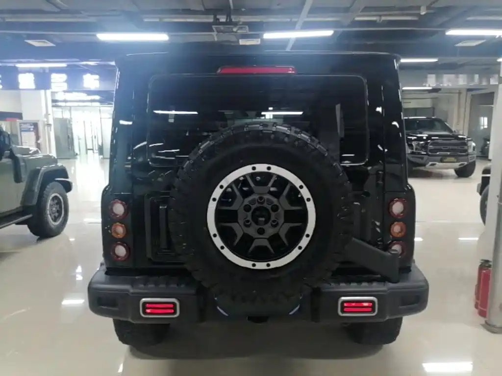 212 212 T01 — миниатюра 6