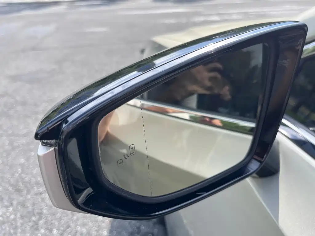 Lexus ES — миниатюра 21
