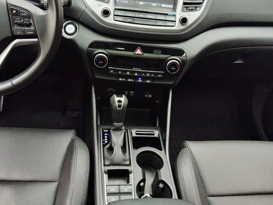Hyundai Tucson — миниатюра 16