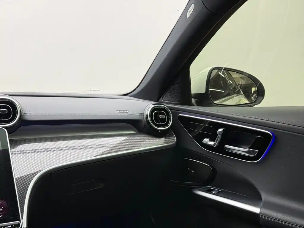Mercedes-Benz C-Class — миниатюра 19