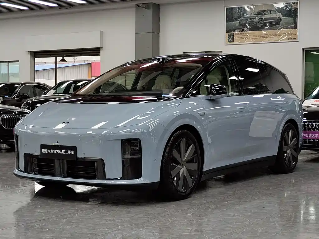 Li Auto 理想i8 2025