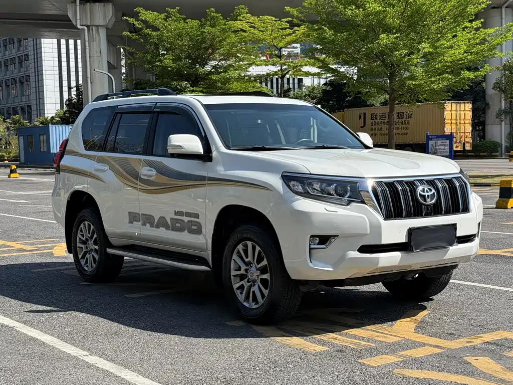 TOYOTA PRADO